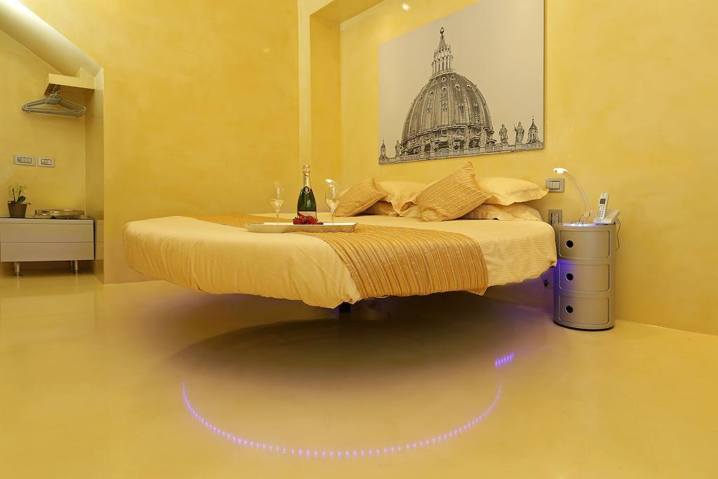 Myrome Vatican Chambre photo