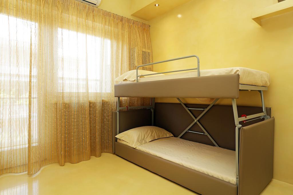 Myrome Vatican Chambre photo